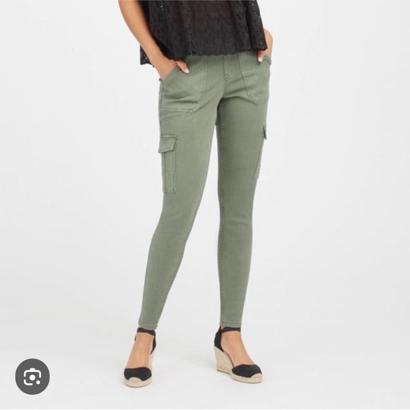 Spanx Stretch Twill Cargo Pants - Picture 2 of 10